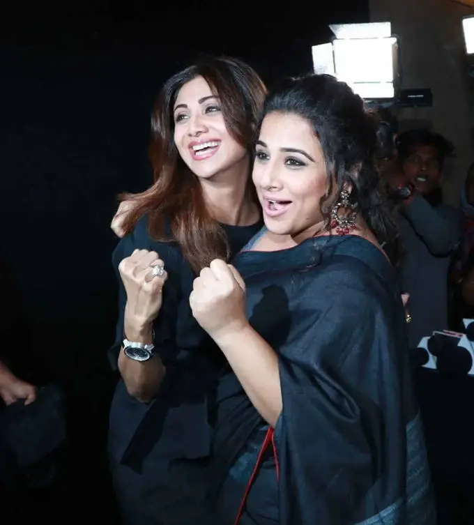 VIDYA BALAN WITH SHILPA SHETTY AT HINDI MOVIE SPECIAL SCREENING 2